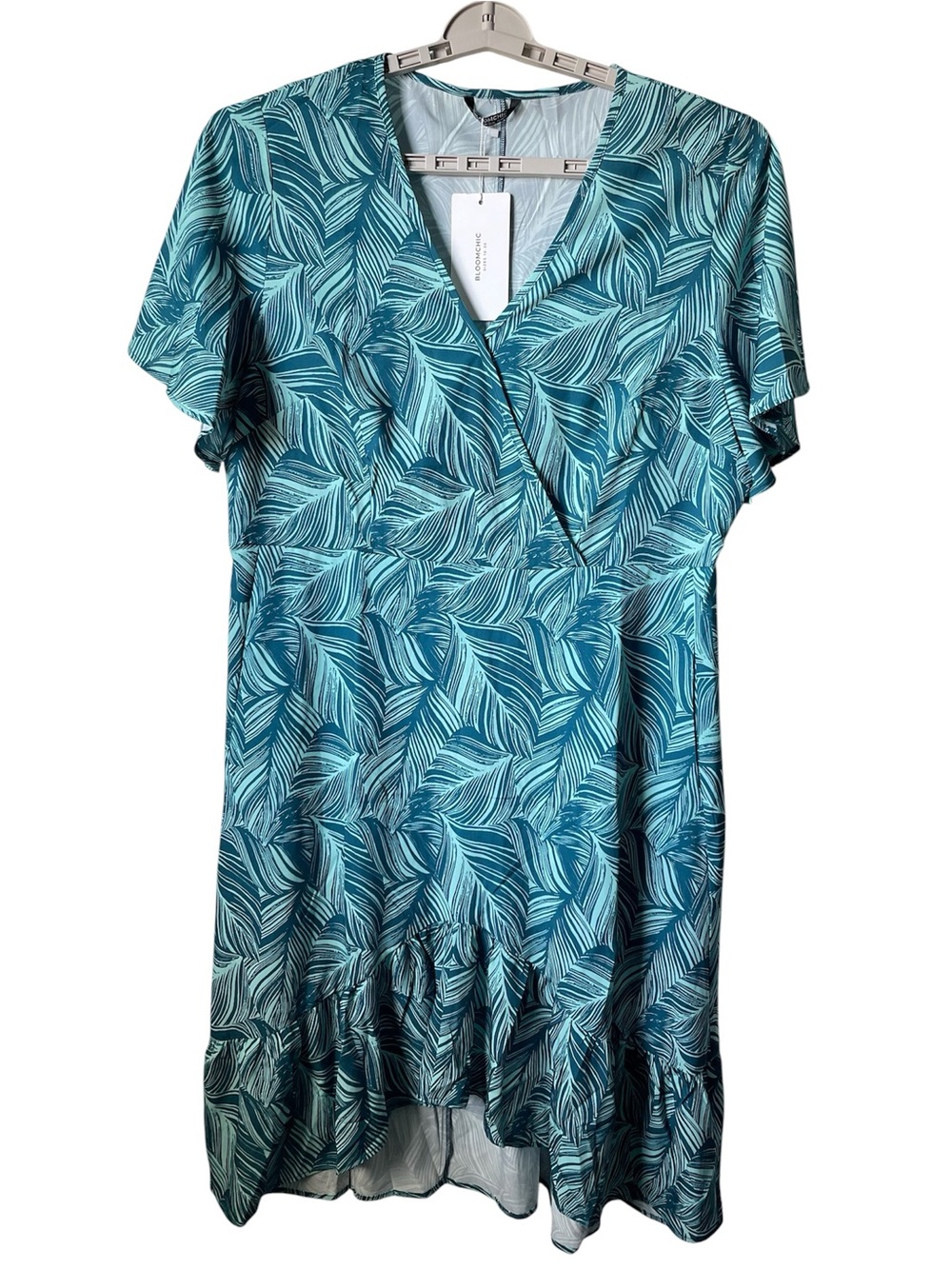 BloomChic Dress Palm Print Ruffles Asymmetrical Wrap Dress Size US 18/20